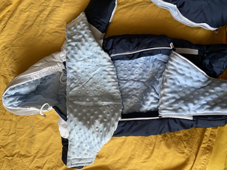 Продам комбенизон и кокон на мальчика