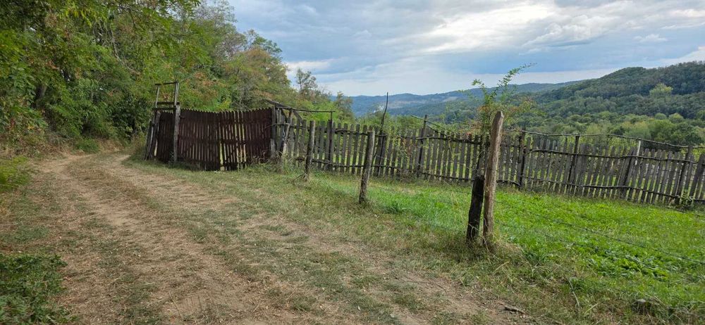 Vand teren in Comuna Cepari, Sat Plaiul Oii 4668 mp