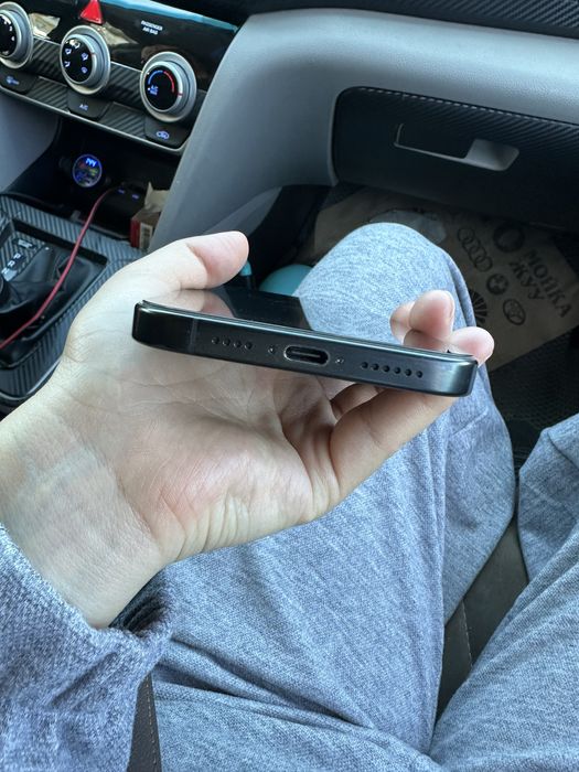 Продам iphone 16 pro max