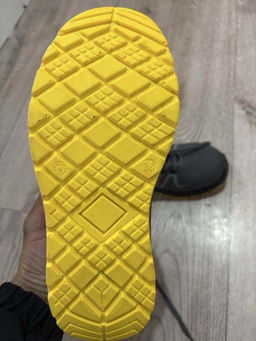 Спец ботинка летный 36 р новы чена 10000