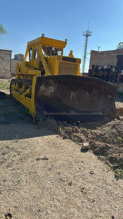 Бульдозер Komatsu-D355A