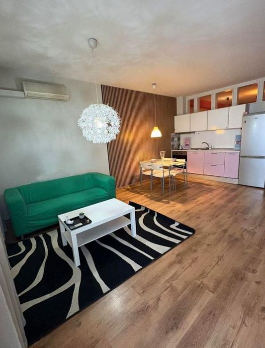 Дава се под наем Двустаен апартамент в София, Младост 3 - 80 кв.м за 697.17 € - Снимка #2