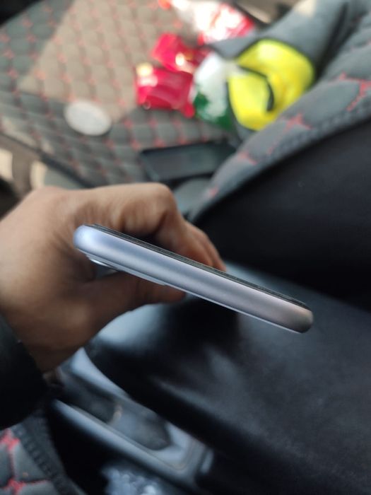 Iphone 11 продам память 128