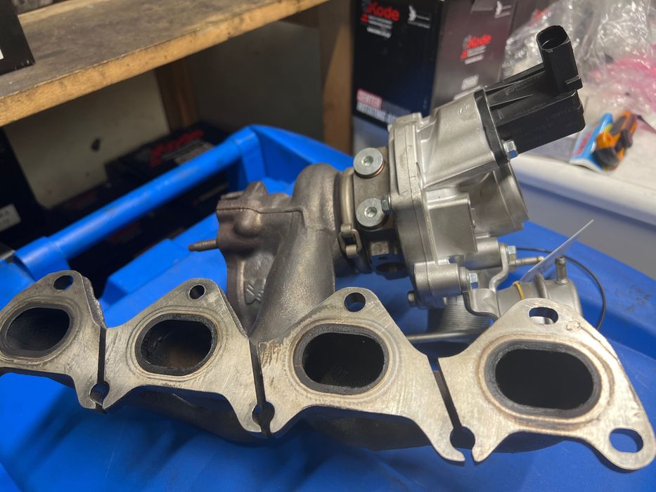 Турбо, цяла турбина, средна част. Ремонт и рециклиране на турбо.