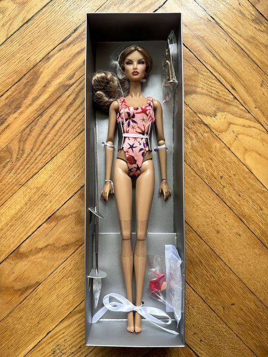 Кукла Integrity Toys. Bombshell Beach. Natalia Fatale.