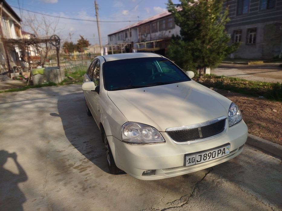 Laceti 1.8  1 pozitsya