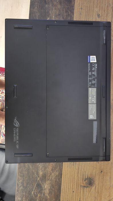 Vand laptop ASUS ROG Zephyrus S GX531GW