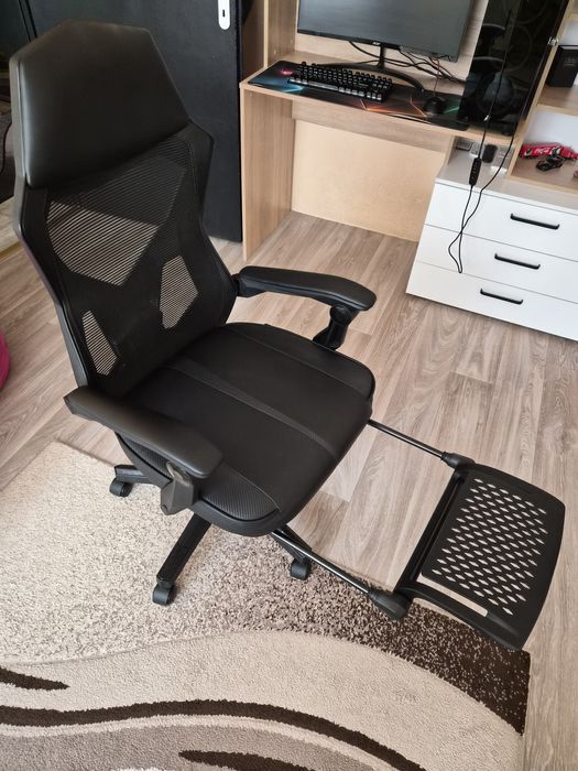 Офис стол (геймарски)