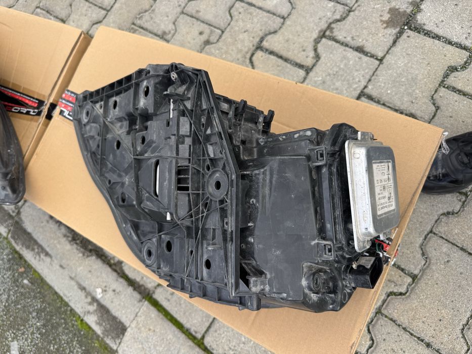 Оригинални ляв и десен фар фарове за Porsche panamera Turbo 970