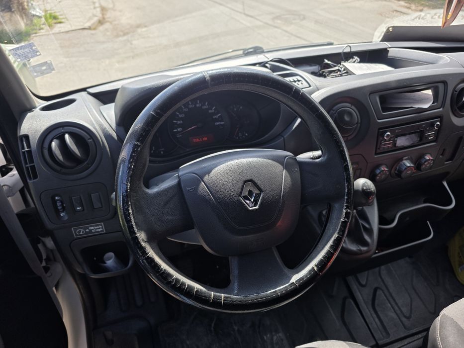 Продавам RENAULT MASTER 16+1места, 2019г
Продавам RENAULT MASTER 16+1