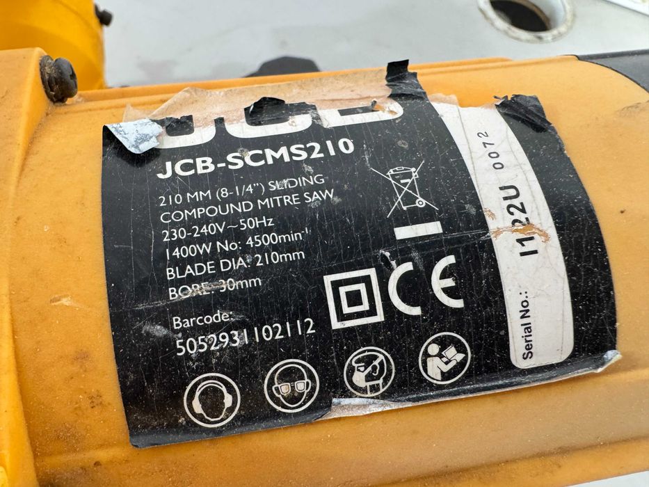 Циркуляр пендула - JCB 1400W / 210m