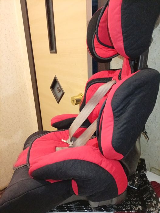 Продам детское автокресло.