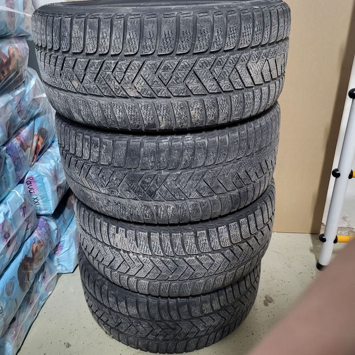 Шины  245/40 R18