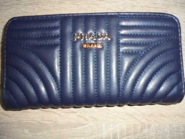 Дамски портмонета