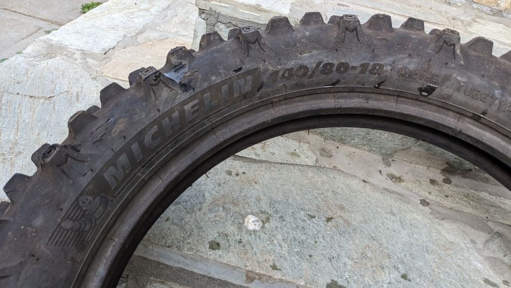 Vând cauciucuri Enduro Michelin 18 și 21