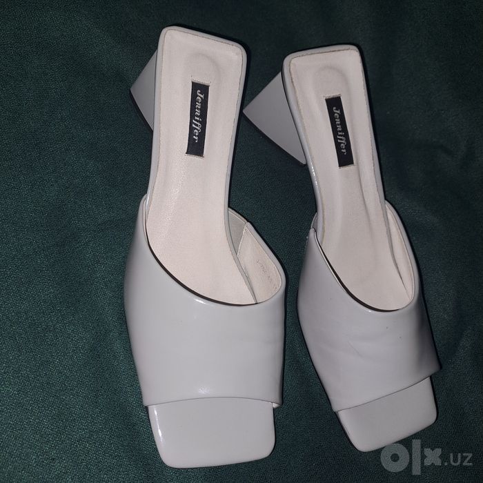 Лакированный мюли шлепки