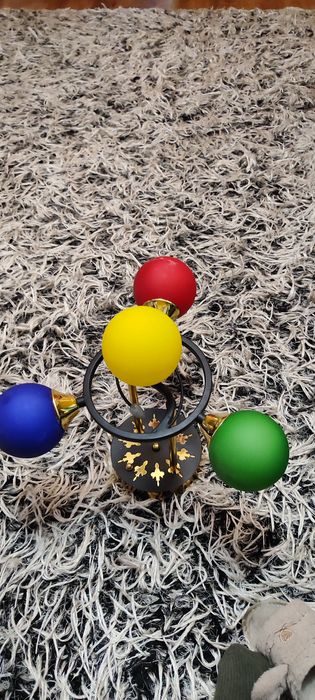 Продам люстру...