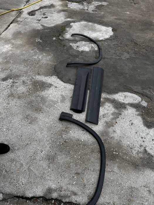 Bandouri usi aripi dreapta skoda kodiaq.