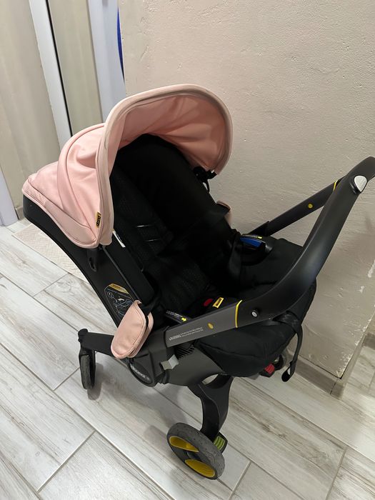 Столче за кола и количка 2в1 Doona