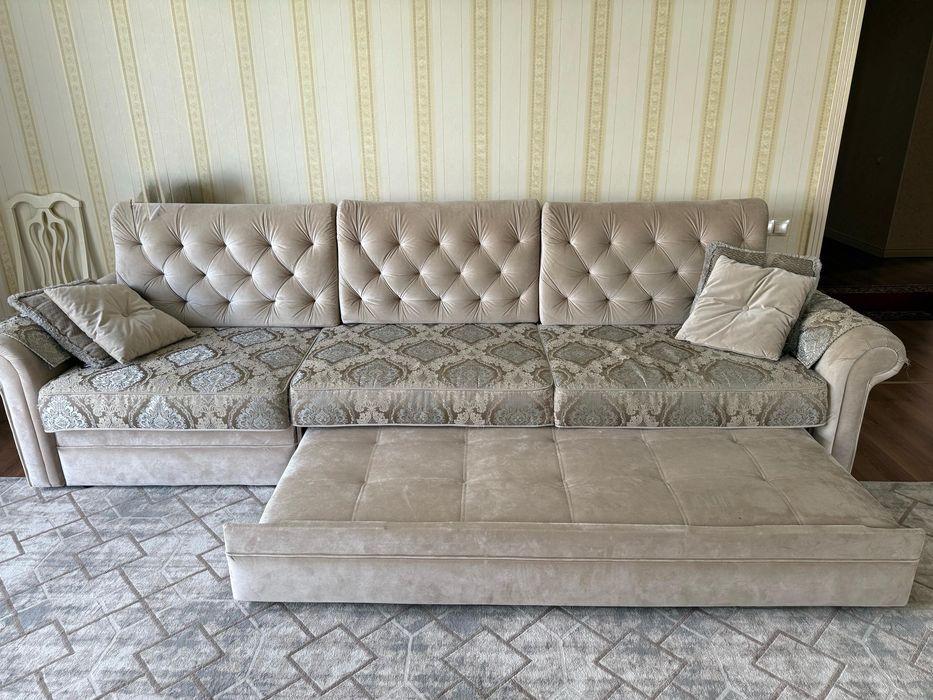 Продам хороший диван Apriori