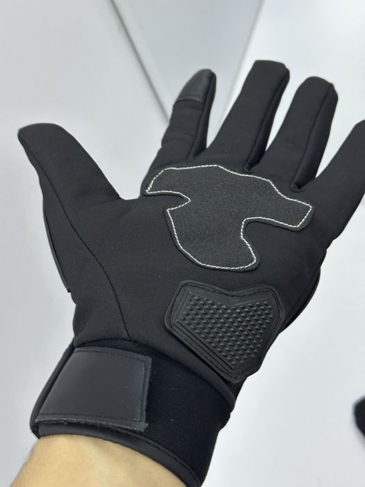 yangi shlem sotaman, motoperchatka qo’shib beraman shlem osela