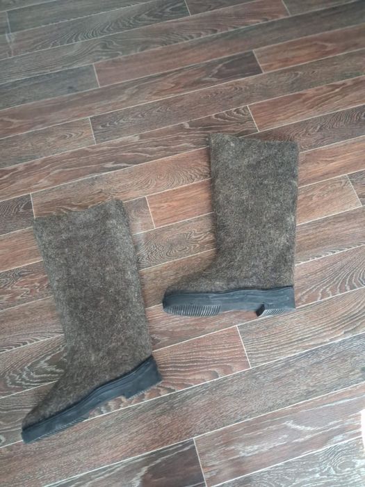 Продам валенки новые