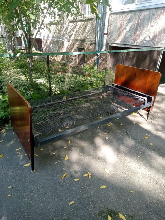 Продам хорошую кровать