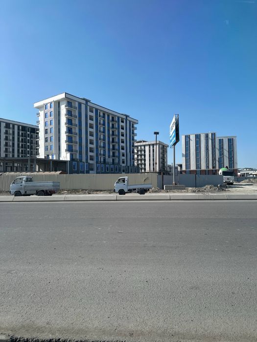 Buxara sity da 9 qavatlik manalitni doning 9 etajida 1 xona karopka