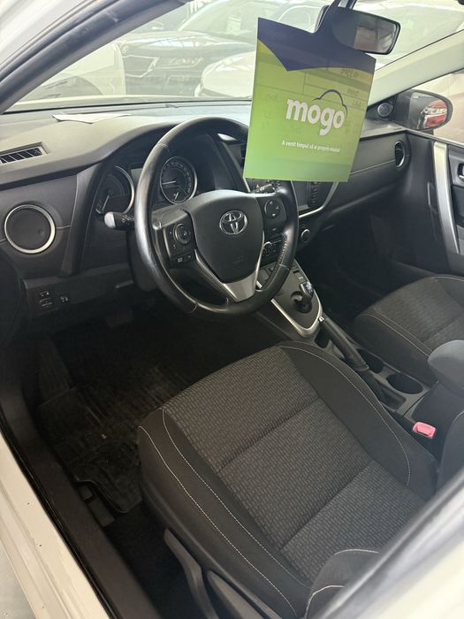 Toyota Auris Touring Sports Hybrid Lounge