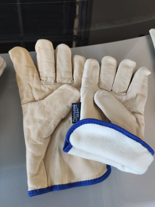 Продам перчатки кожа