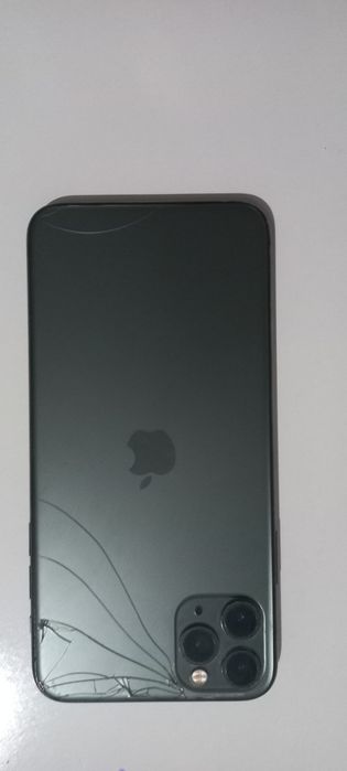 Продам айфон 11 про макс