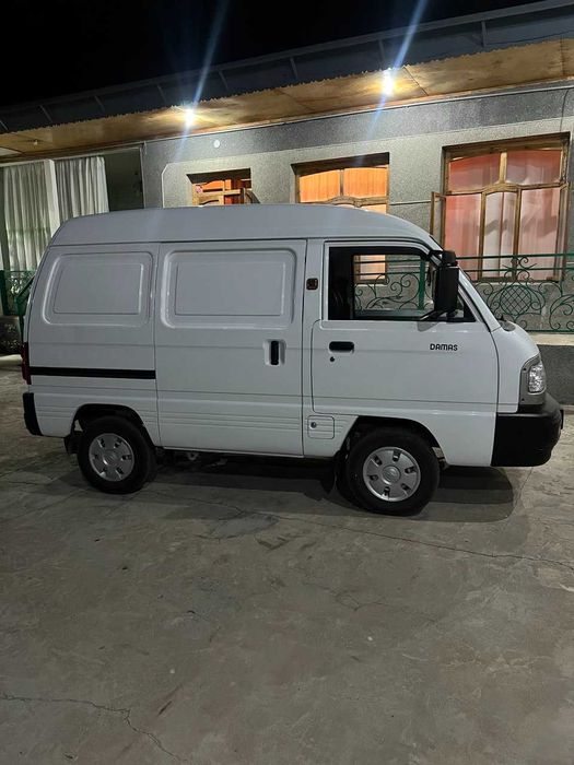 Damas Van.                                .