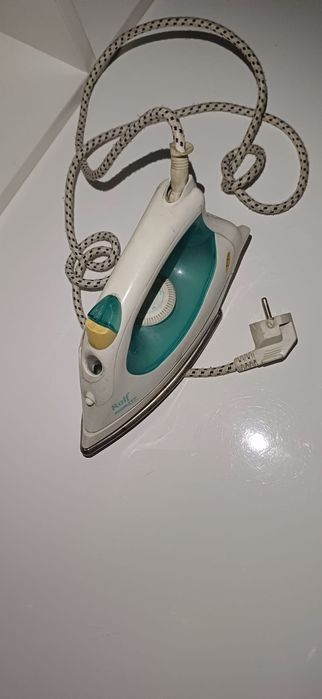 Утюг Scarlett Rolf