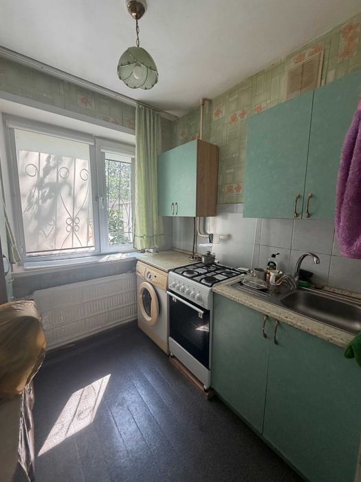 продам 2 ком квартиру на КСК