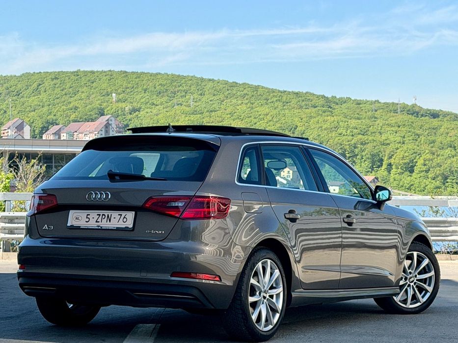 Audi A3 Plug în Hybrid  204 CP