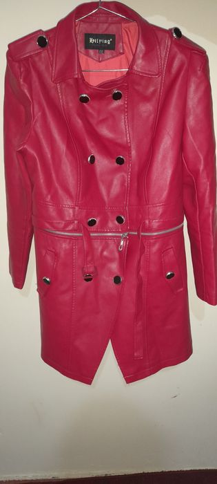 Женский пол плаш