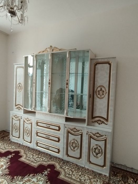 Стенка сотилади, продаю стенку