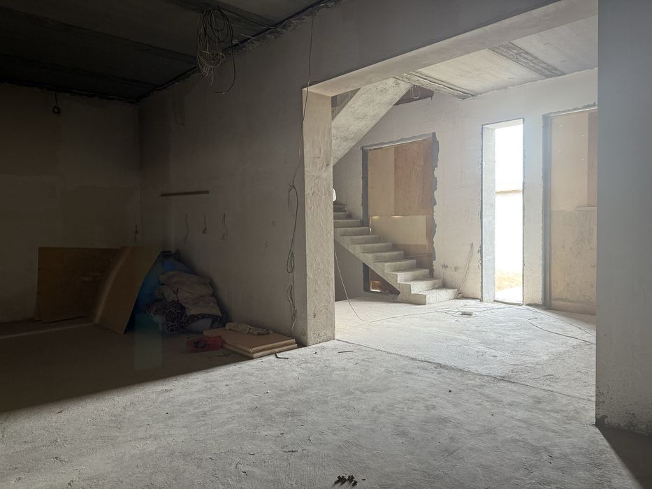 Еврокоробка (1000 квм) ! 10 соток Дурмен