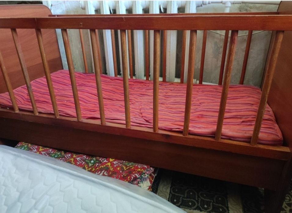 Продаётся кроватка детская , состояние хорошее . Подходит до 5 лет