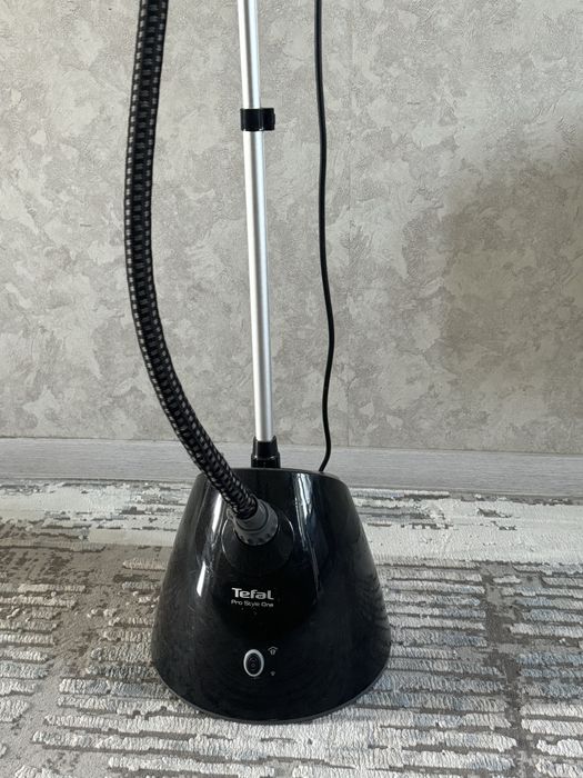 Отпариватель Tefal IT2461E0 черный