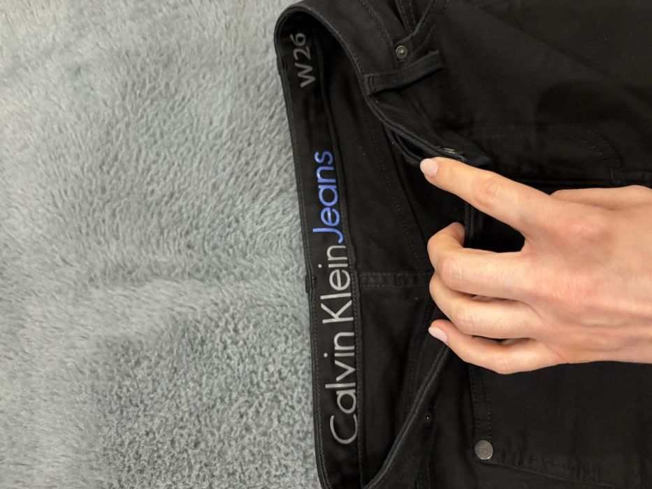 Пола Calvin Klein