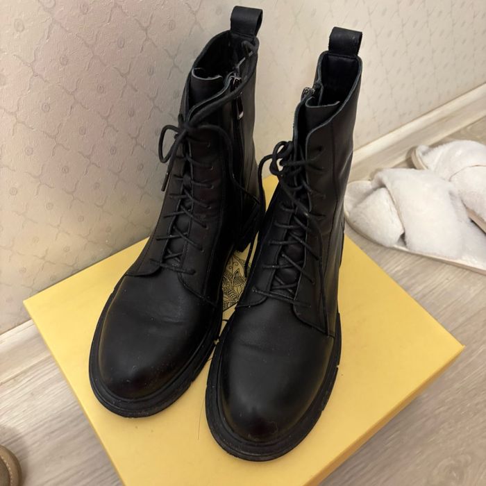 Осенние ботинки из натуральной кожи