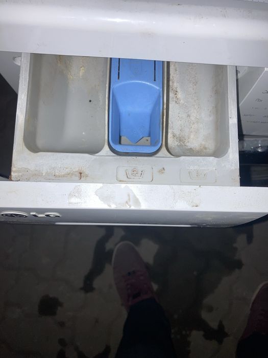 LG стиральная машина 5кг.