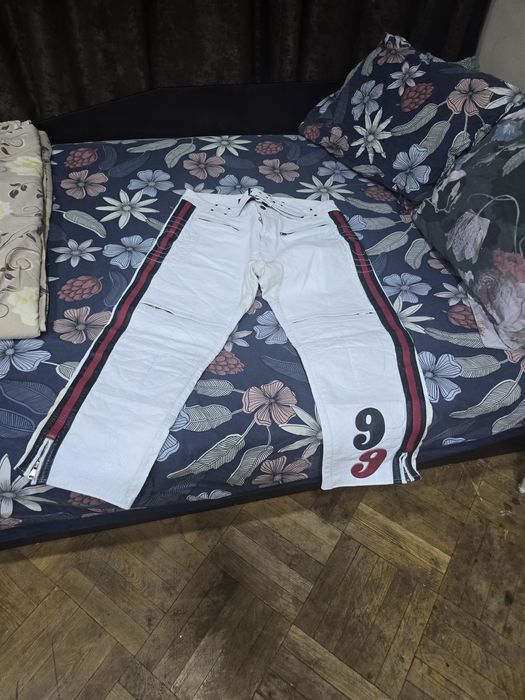 Кожени мъжки панталони от естествена кожа.