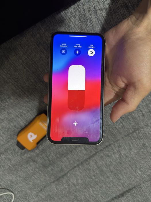 Iphone 11 sotiladi