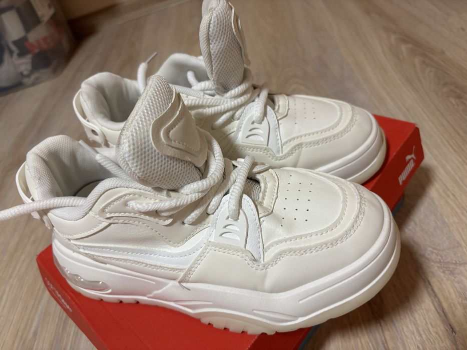 Дамски маратонки нови