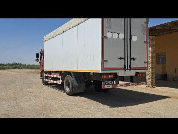 SHACMAN  Furgon  2023yil