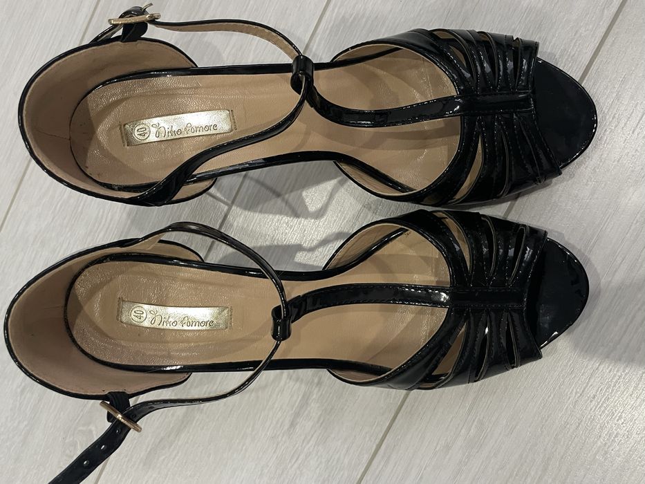 Елеганти обувки на ток Niko Amore