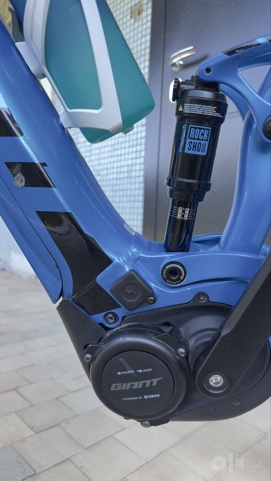 Продается электрический велосипед двухподвес GIANT STRANSE E+