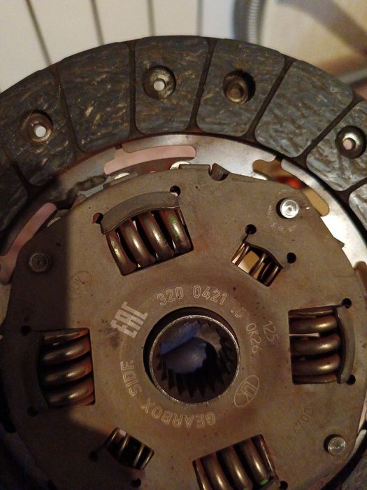 Продам сцепление LUK, стояло на приоре,.